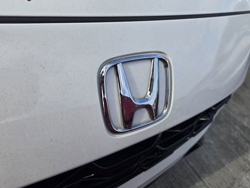 Used 2023 Honda HR-V EX-L image 11