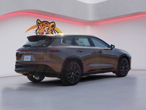 New 2026 Toyota Crown Signia image 5