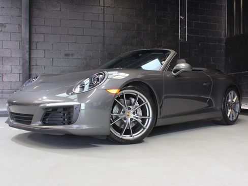 Used 2017 Porsche 911 Carrera image 4