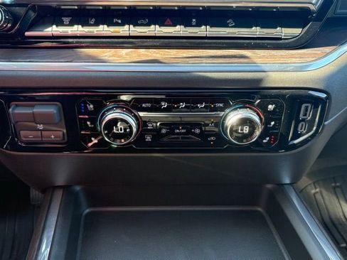 New 2025 GMC Sierra 2500 SLT image 26