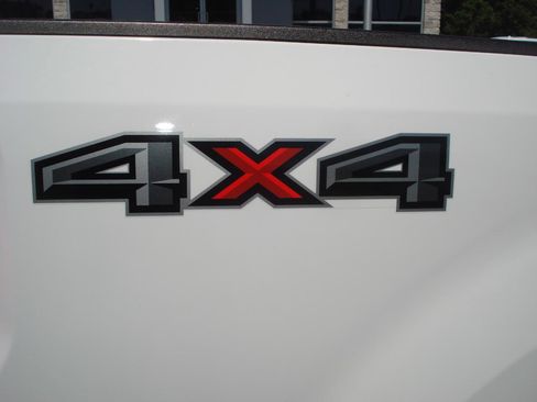 Used 2020 Ford F250 XL w/ Power Equipment Group AWD/4WD image 9