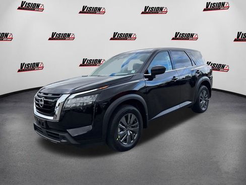 New 2025 Nissan Pathfinder S image 1