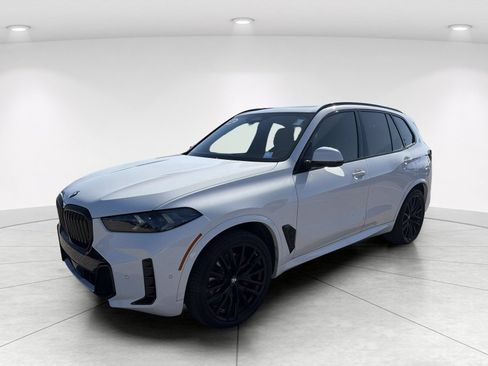 Used 2024 BMW X5 xDrive40i w/ M Sport Package AWD/4WD image 8