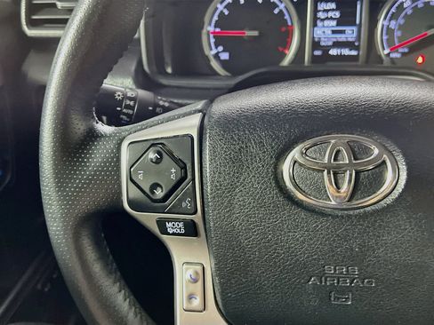 Used 2022 Toyota 4Runner Limited AWD/4WD image 19