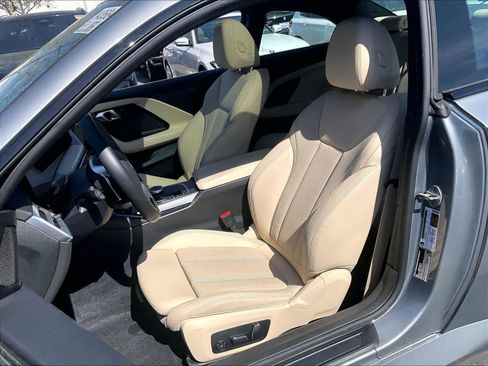 Used 2025 BMW 230i Coupe w/ Premium Package RWD image 27