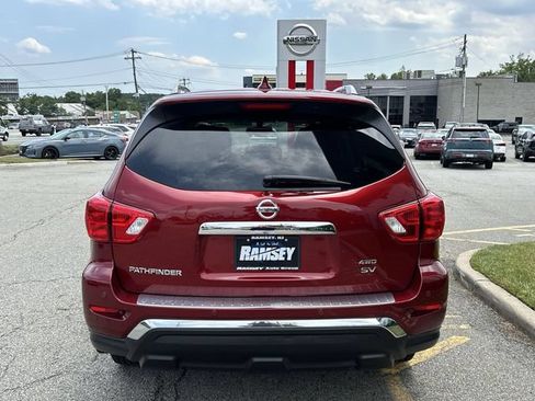 Used 2019 Nissan Pathfinder SV AWD/4WD image 26
