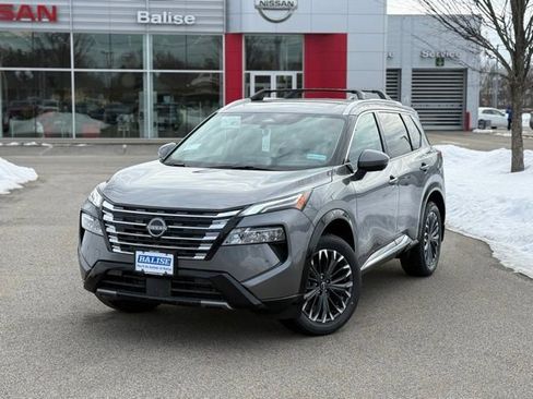 New 2026 Nissan Rogue Platinum image 8