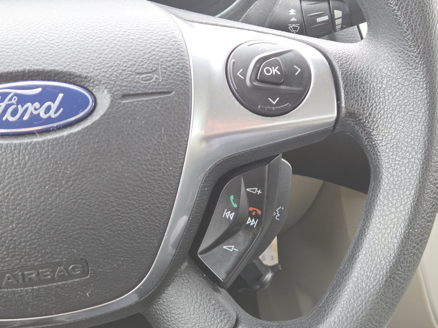 Used 2012 Ford Focus SE FWD image 29