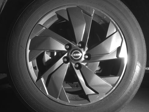 Used 2025 Nissan Rogue SV image 12