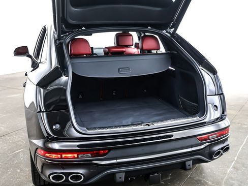 Used 2023 Audi SQ5 Premium Plus w/ Premium Plus Package image 24