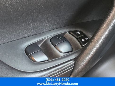 Used 2021 Nissan Rogue Sport SV FWD image 31