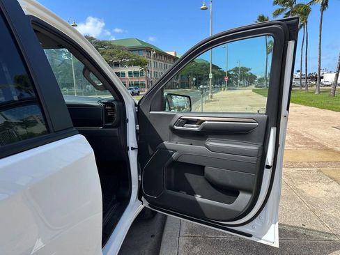 Used 2025 Chevrolet Silverado 1500 LT image 14