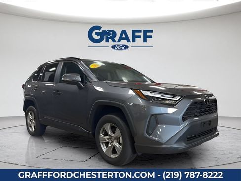 Used 2025 Toyota RAV4 XLE AWD/4WD image 3