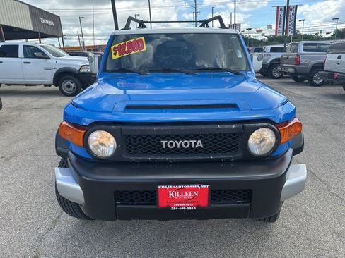 Used 2008 Toyota FJ Cruiser 4WD image 3