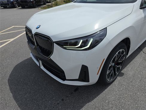 New 2026 BMW X3 xDrive30 w/ Premium Package AWD/4WD image 10