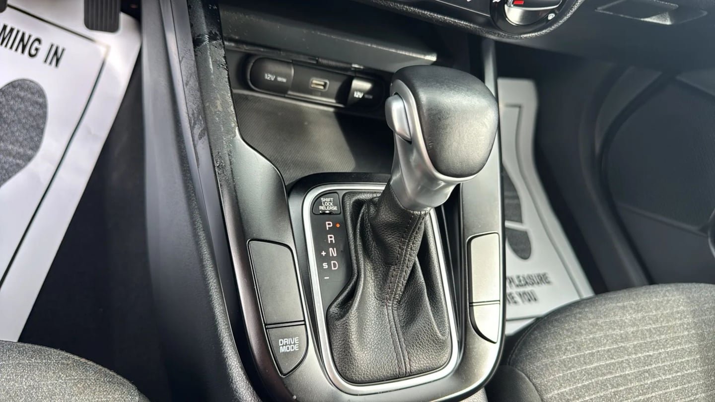 Used 2020 Kia Soul GT-Line FWD image 20