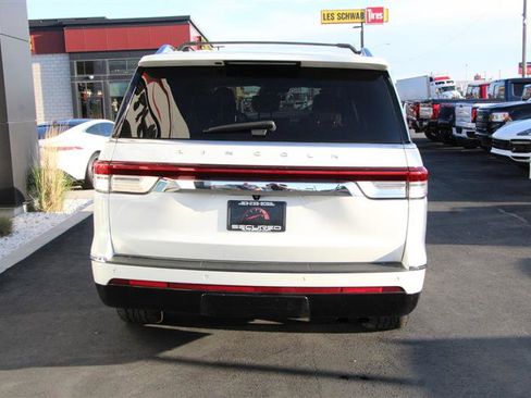 Used 2022 Lincoln Navigator L Reserve AWD/4WD image 7