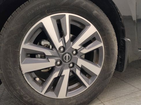 Used 2024 Nissan Versa S w/ S Plus Package FWD image 31