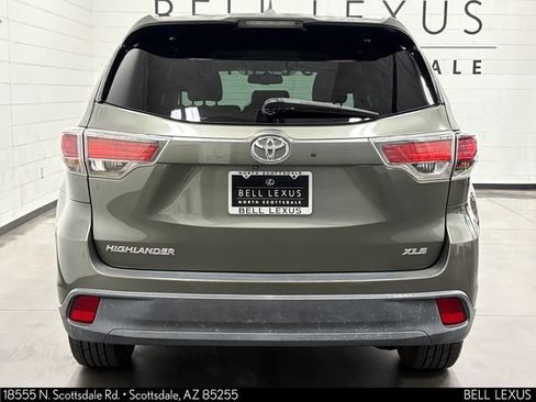 Used 2016 Toyota Highlander XLE FWD image 5
