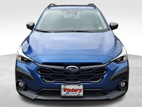 Used 2025 Subaru Crosstrek 2.5i Premium AWD/4WD image 2