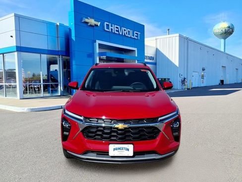 New 2026 Chevrolet Trax LT w/ Driver Confidence Package FWD image 9