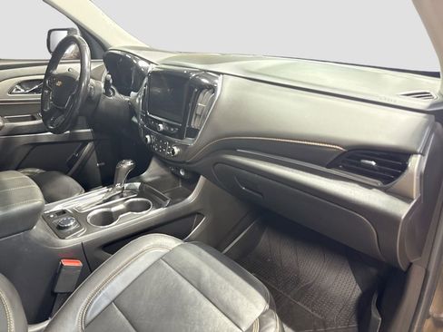Used 2020 Chevrolet Traverse LT w/ LT Premium Package image 31