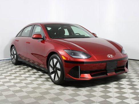 Used 2024 Hyundai Ioniq 6 SE RWD image 28
