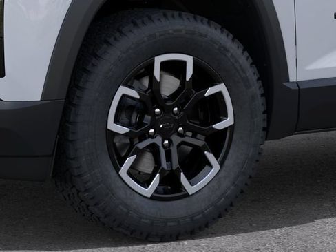 New 2027 Chevrolet Equinox ACTIV w/ Safety and Technology Package AWD/4WD image 9