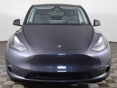 Used 2025 Tesla Model Y Long Range AWD/4WD image 15