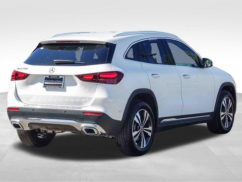 Certified 2026 Mercedes-Benz GLA 250 image 4