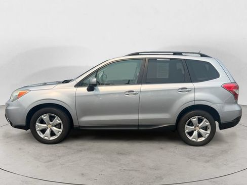 Used 2015 Subaru Forester 2.5i Premium w/ All-Weather Package AWD/4WD image 8