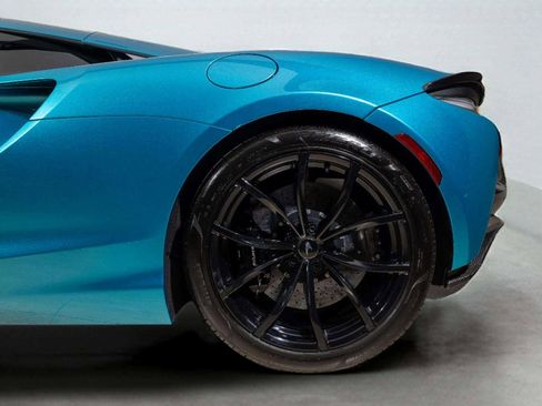 Used 2023 McLaren Artura Coupe image 17