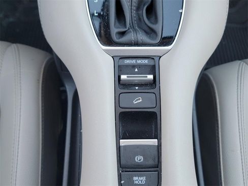 Used 2024 Honda HR-V EX-L image 25