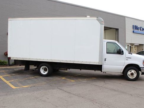 Used 2024 Ford F250 XLT w/ Snow Plow Prep Package AWD/4WD image 11