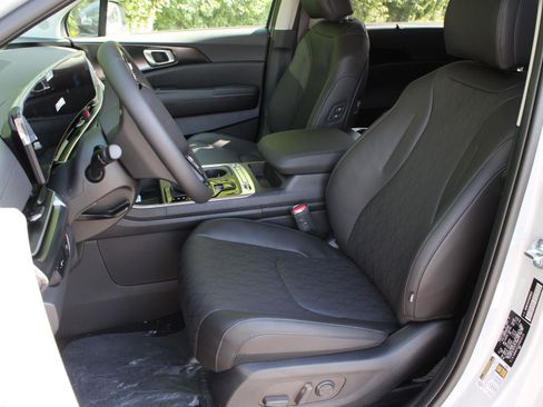 New 2027 Kia Carnival SX w/ Dark Edition Package FWD image 17