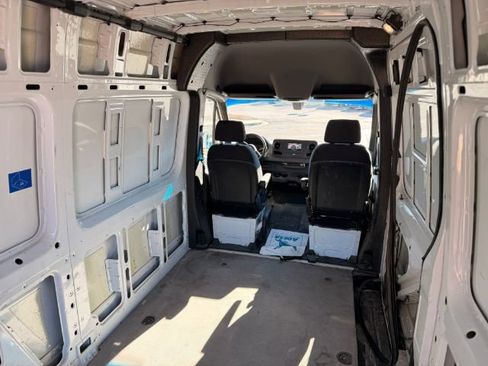 Used 2023 Mercedes-Benz Sprinter 144 Cargo image 8
