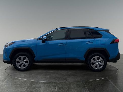 Used 2020 Toyota RAV4 LE w/ All Weather Liner Package AWD/4WD image 6
