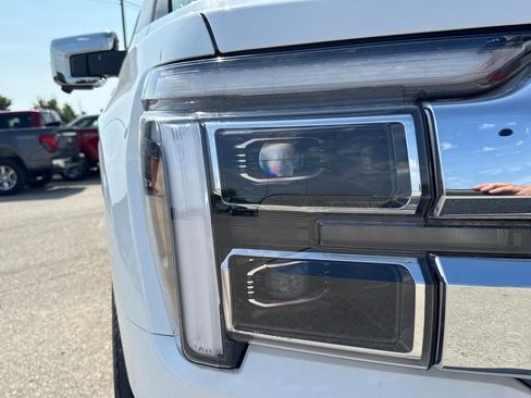 New 2025 Ford F150 Lariat w/ Equipment Group 501A Mid image 19