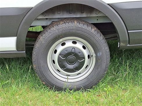 New 2024 Ford Transit 250 148 Medium Roof w/ Load Area Protection Package image 3