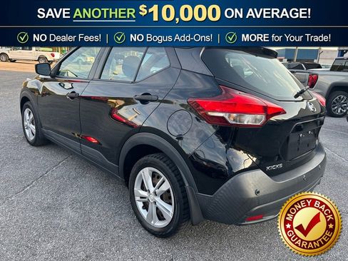 Used 2020 Nissan Kicks S image 8