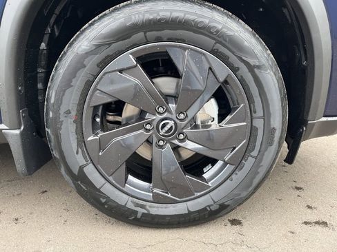 New 2026 Nissan Rogue SV AWD/4WD image 11
