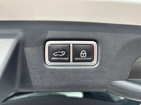 Used 2023 Kia Sorento EX image 13