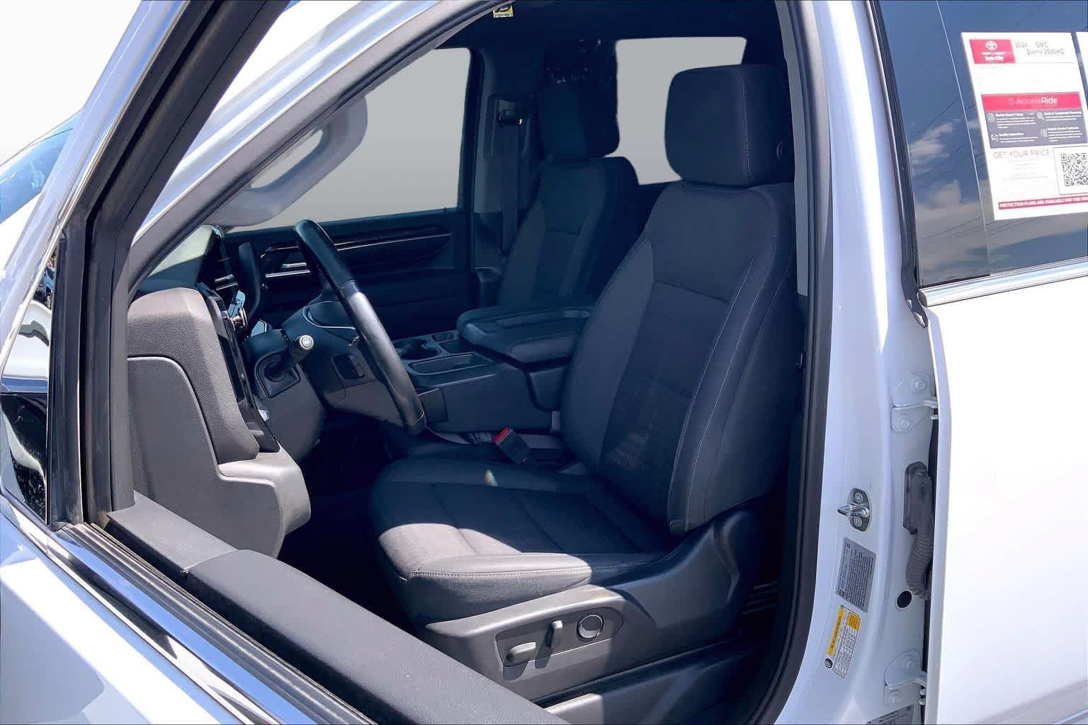 Used 2024 GMC Sierra 2500 SLE w/ SLE Value Package; AWD/4WD image 8