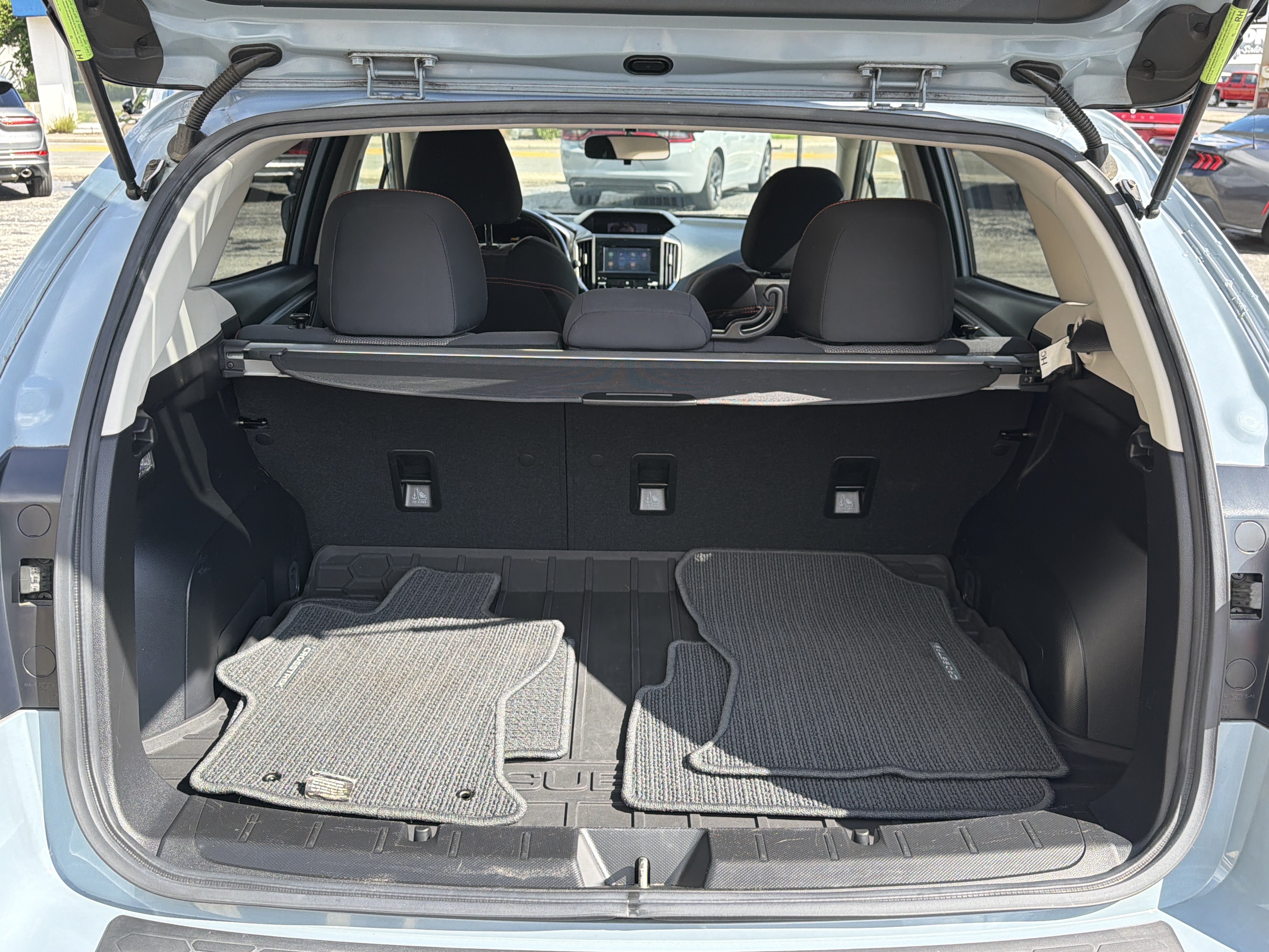 Used 2022 Subaru Crosstrek 2.0i Premium w/ Moonroof Package AWD/4WD image 16