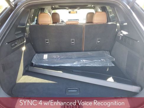 Used 2022 Lincoln Nautilus Reserve image 9