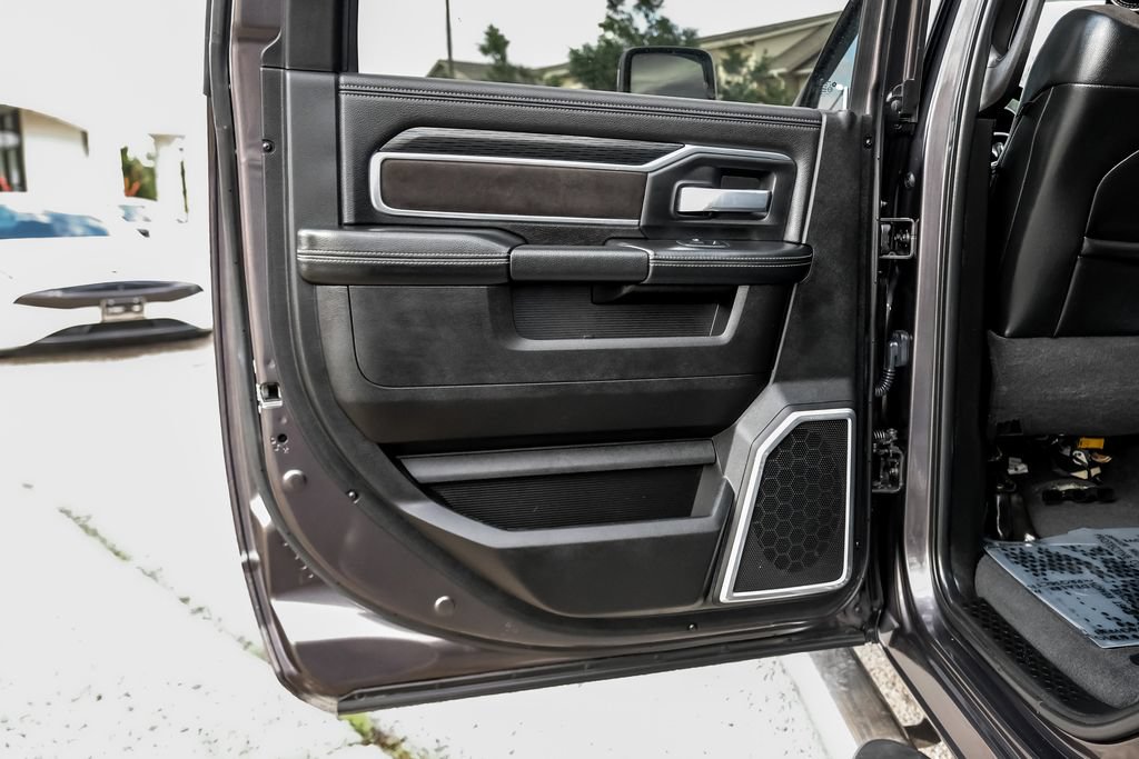 Used 2024 RAM 3500 Laramie w/ Night Edition AWD/4WD image 35