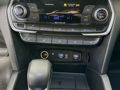 Used 2019 Hyundai Santa Fe FWD image 21