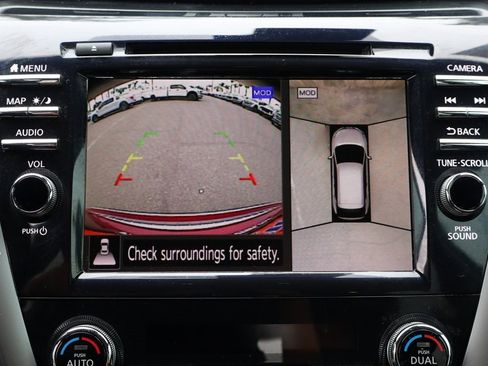 Used 2021 Nissan Murano Platinum w/ Cargo Package image 32