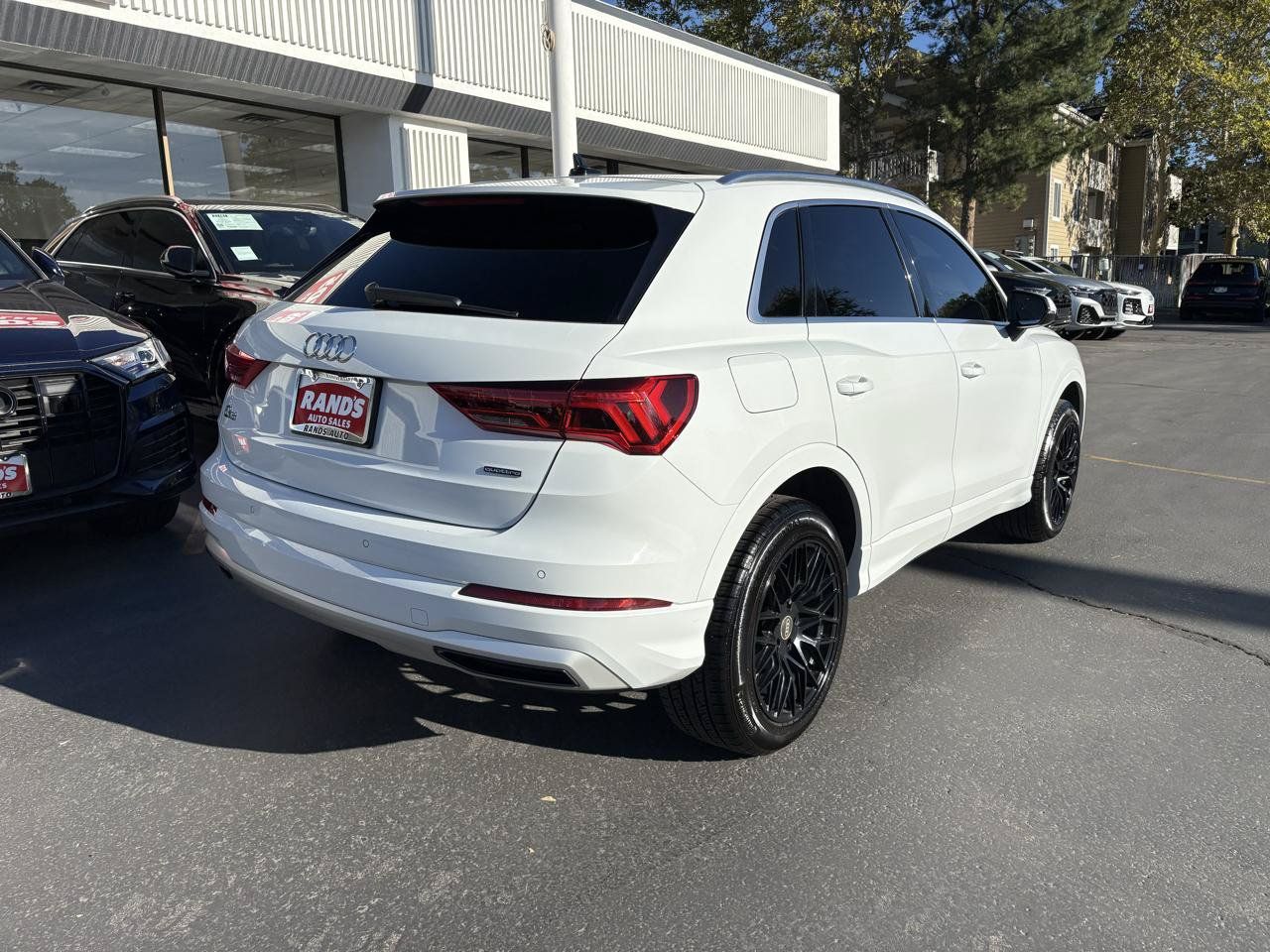 Used 2022 Audi Q3 2.0T Premium w/ Convenience Package AWD/4WD image 9
