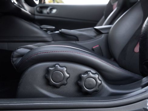 Used 2024 Nissan Z NISMO w/ Floor Mat Package RWD image 20